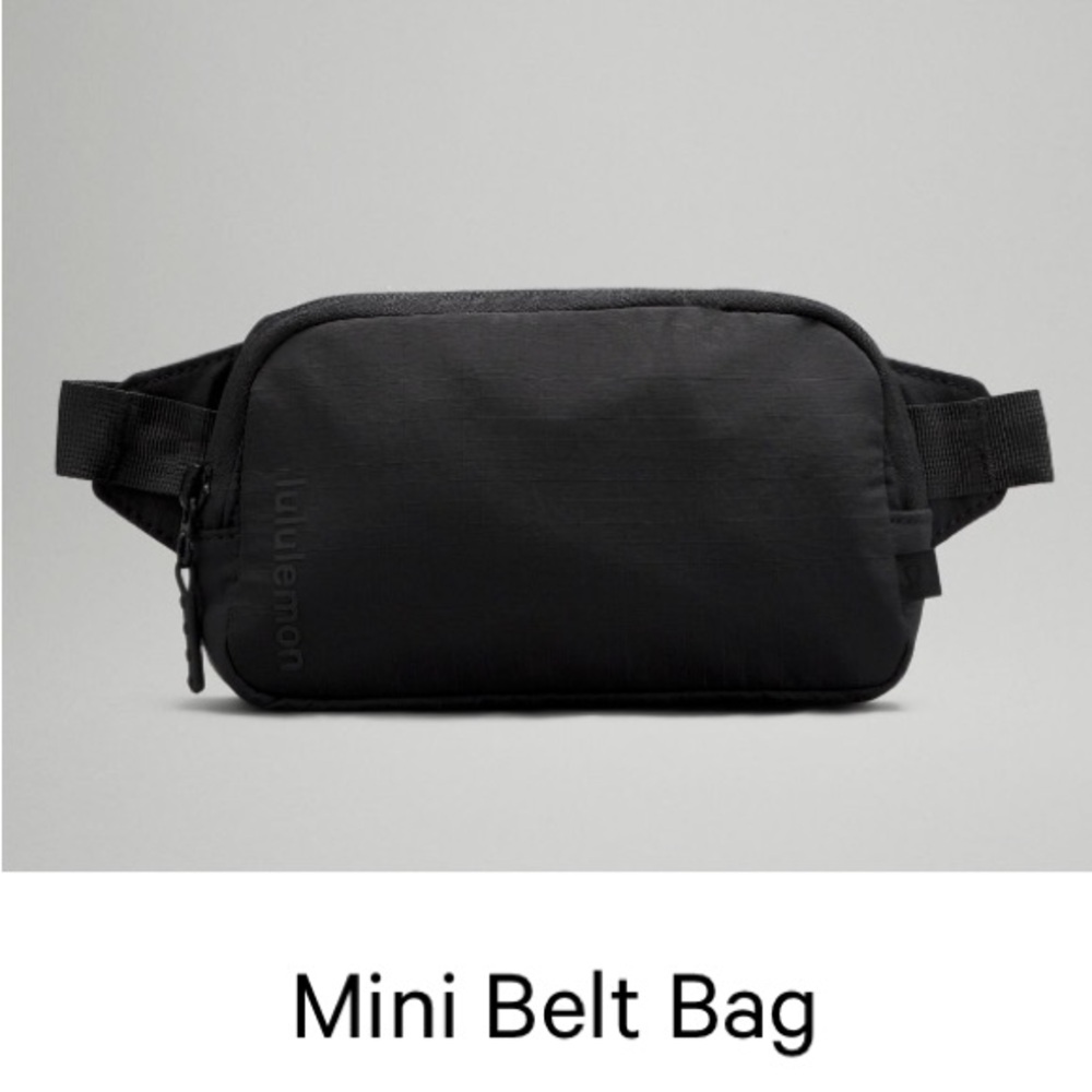 lululemon mini belt bag black